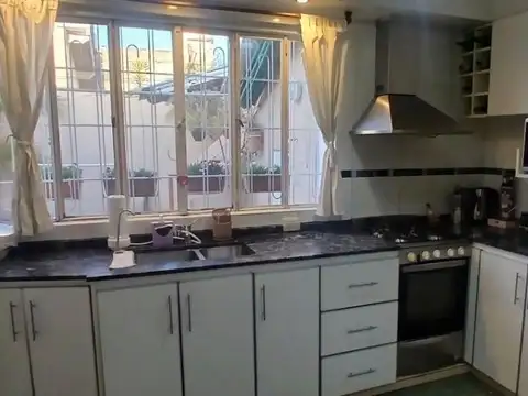 Depto Tipo Casa 4 ambientes con 1 baño