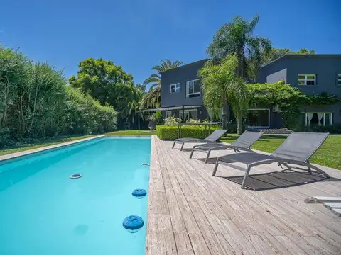 Avenida Benavídez 1100