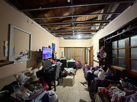 Casa 3 ambientes con 2 baños