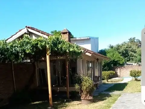 CASA 4 AMB. EN DOS PLANTAS ESCUCHA OFERTAS 