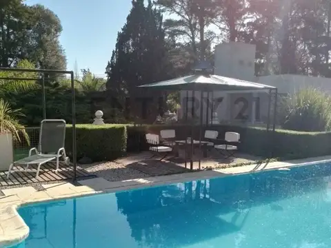 310 entre 46 y 48 700, Piso 0