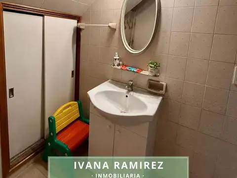 Casa en Alquiler con 1 cochera