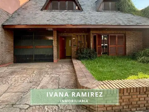 Se Alquila Chalet De 4 Ambientes En Luján Centro  