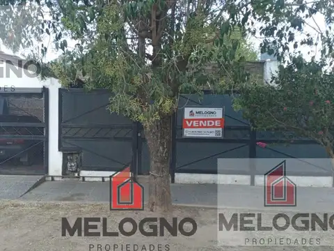 Casa en  Venta - Paso del Rey