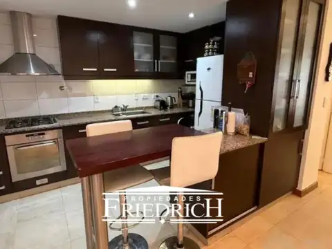 Casa 3 ambientes con 2 baños