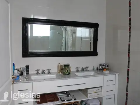 Casa 6 ambientes con 3 baños