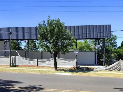 Galpón a estrenar en venta sobre Av. Independencia – Zona de alto tránsito