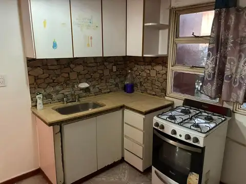 Departamento en Alquiler en Sarandi, $ 700.000