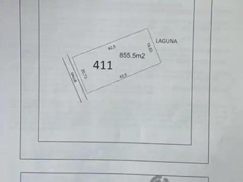 Lote al agua en Naudir 411