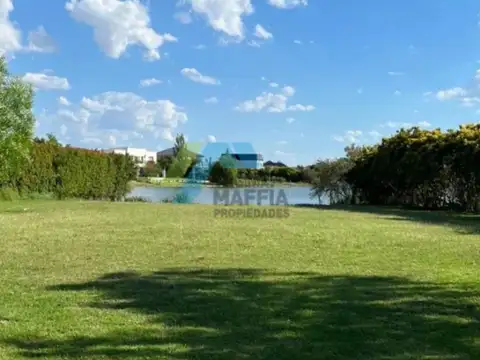 Venta de lote a la laguna - CANTON NORTE