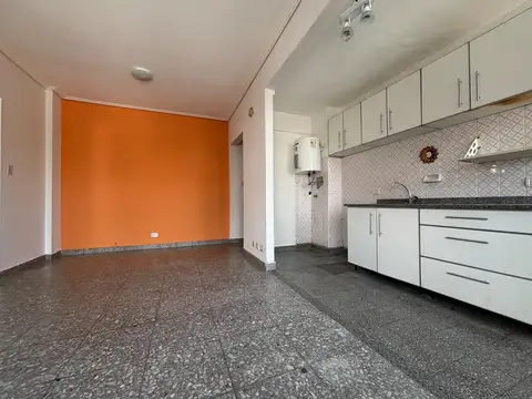 VENTA DEPTO 2 AMBIENTES CENTRO LOMAS DE ZAMORA