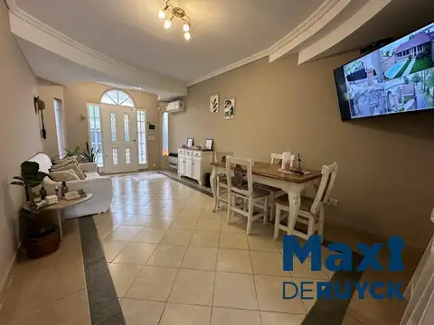 Casa 3 ambientes con 3 baños