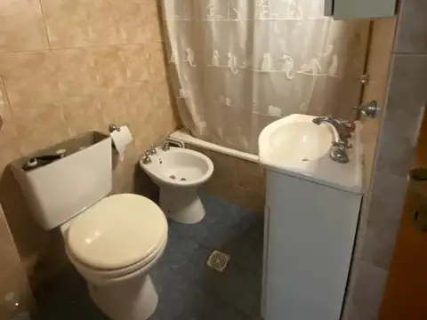 Depto Tipo Casa 3 ambientes con 1 baño