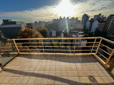 Departamento 3 ambientes con 2 baños