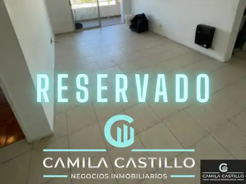 Departamento en alquiler de 2 amb. en Liniers c/ pileta y jardín
