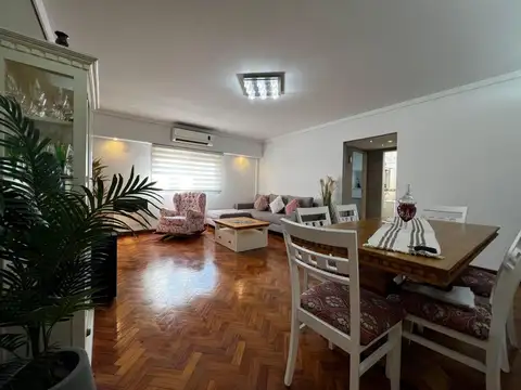 Venta, hermoso e impecable semipiso de 3 ambientes, amplio