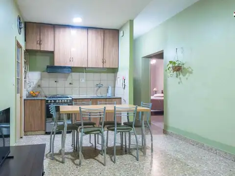 CASA EN VENTA 4 AMBIENTES WILDE CON PATIO Y GARAGE