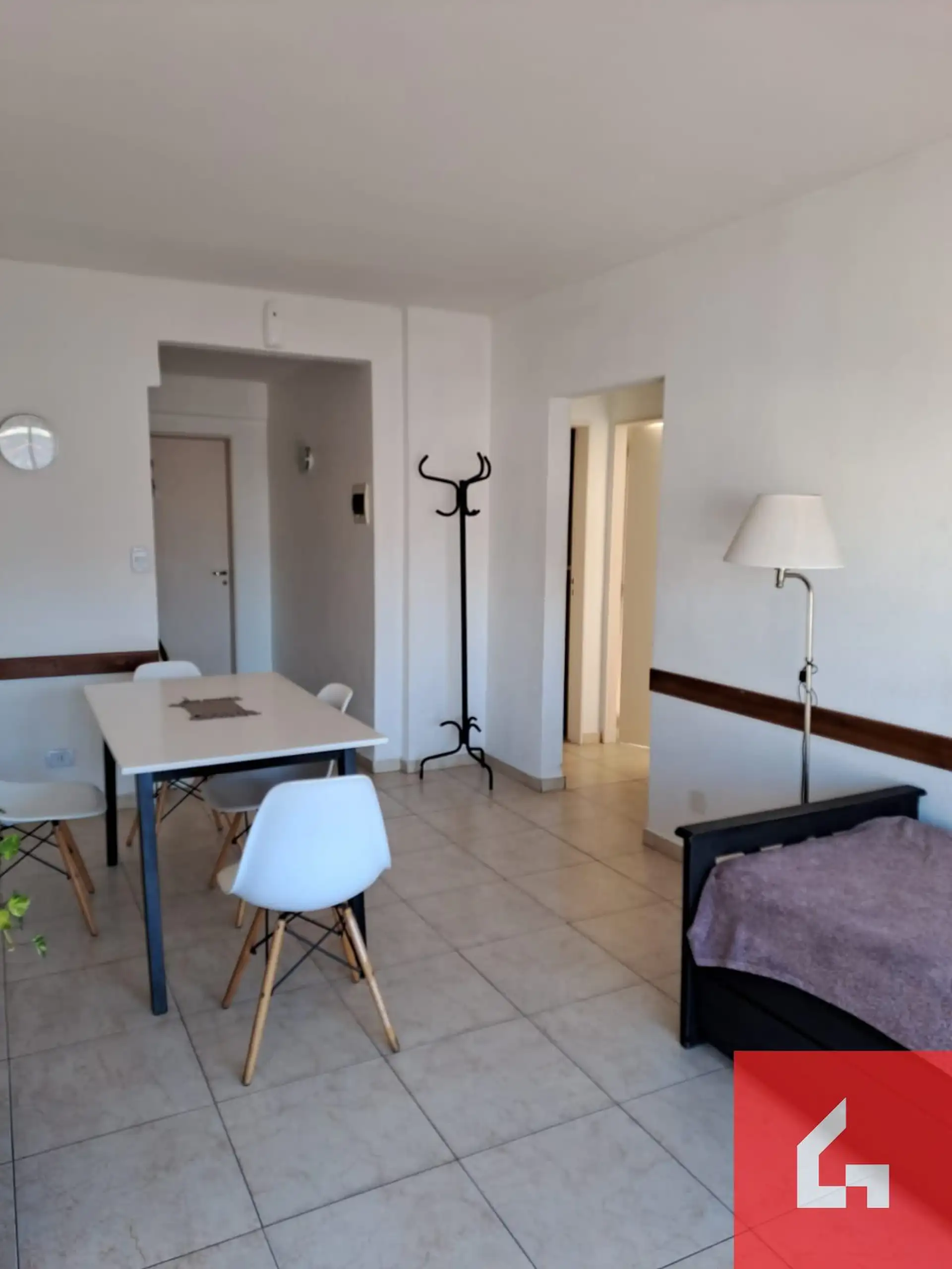 Depto 3 amb, 58m² con cochera y ascensor — Plaza Colón