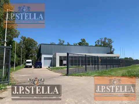 Local Comercial y Galpón sobre Acceso Oeste 1800 m² Cub. s/ Fracción 8440 m² - Moreno