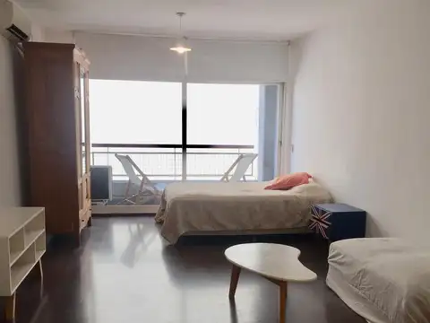 Luis María Campos 400