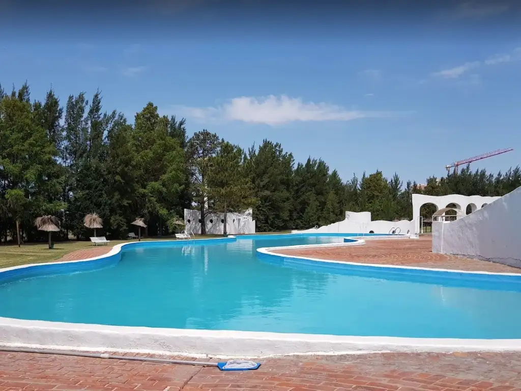 Áreas comunes piscina, club-house, juegos en Palos Verdes