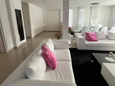 Casa en Alquiler de 6 dormitorios