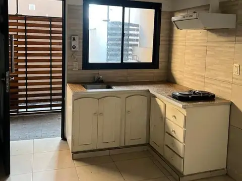 Depto Tipo Casa en Alquiler de 1 dormitorio