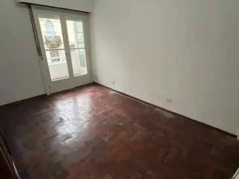 Depto Tipo Casa en Alquiler de 3 ambientes