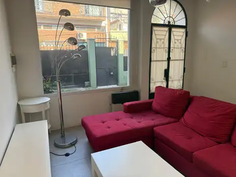 Depto Tipo Casa 6 ambientes con 2 baños