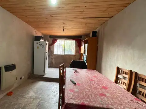 Casa 3 ambientes con 1 baño