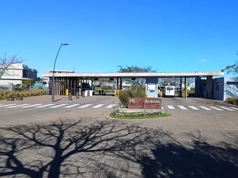 Acacias Puertos del Lago Avenida De Los Lagos
