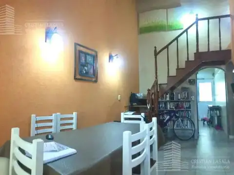 Duplex 4 Ambientes con cochera en  Venta Ituzaingo Norte