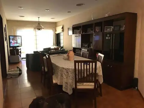 Casa en Venta en Valentin Alsina, USD 300.000