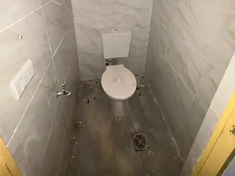 Local en Venta 100 años