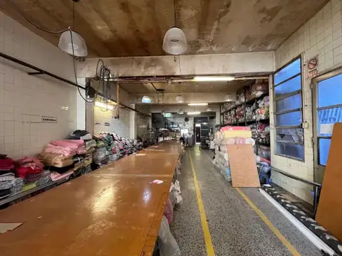Galpon en Flores - Orden de venta urgente
