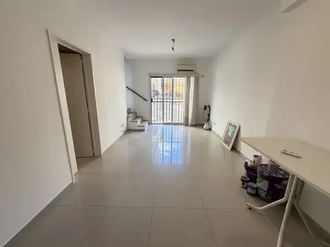 ALQUILER DEPARTAMENTO PH 3 AMBIENTES EN DUPLEX CON PATIO EN VILLA URQUIZA