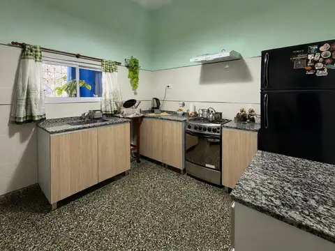 Casa 3 ambientes con 1 baño