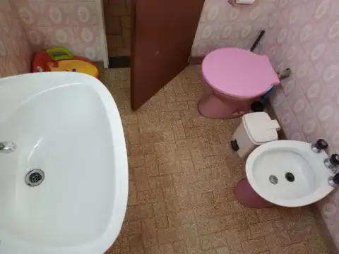 Depto Tipo Casa en Venta 50 años