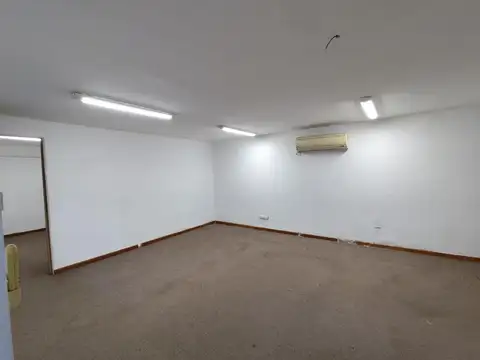 Vuelta De Obligado 1800, Piso PB