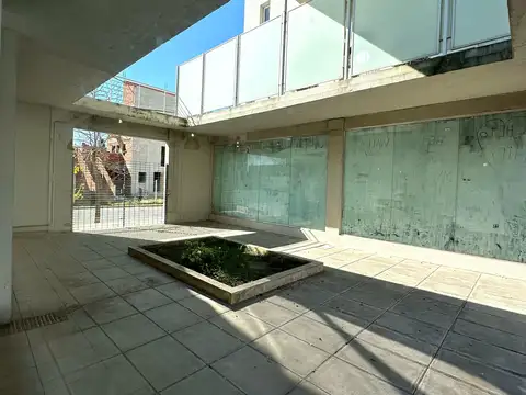 Granada 3000, Piso PB
