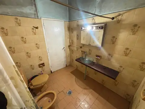 Casa 4 ambientes con 1 baño