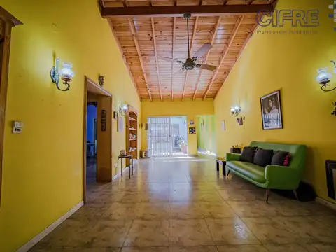 Casa en Venta con 1 cochera