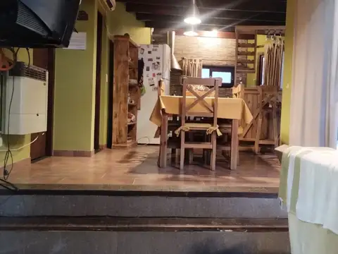 Casa 4 ambientes con 3 baños