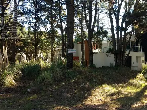 Excelente Lote en parque residencial "La Reserva " - Costa Del Este  