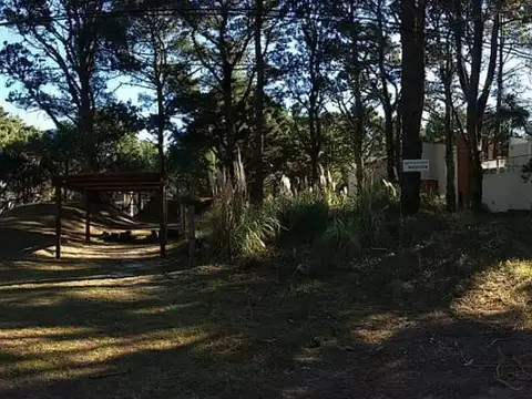Excelente Lote en parque residencial "La Reserva " - Costa Del Este !!!