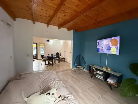 Casa 3 ambientes con 1 baño