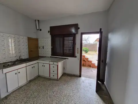 Casa en Alquiler con 1 cochera