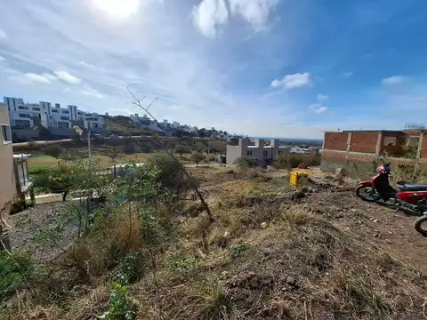 Terreno en Venta en La Calera, USD 105.000