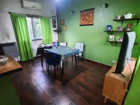 Casa 4 ambientes con 1 baño
