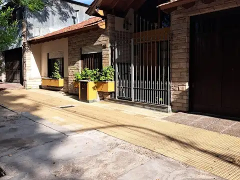 Casa en Venta en Godoy Cruz, USD 130.000